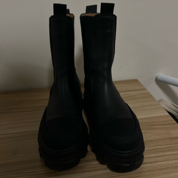 Ganni Mid Chelsea Boots - Picture 2 of 5
